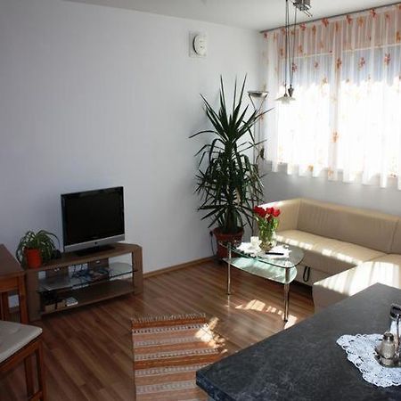 Ferienwohnung Nadja シュルンス エクステリア 写真